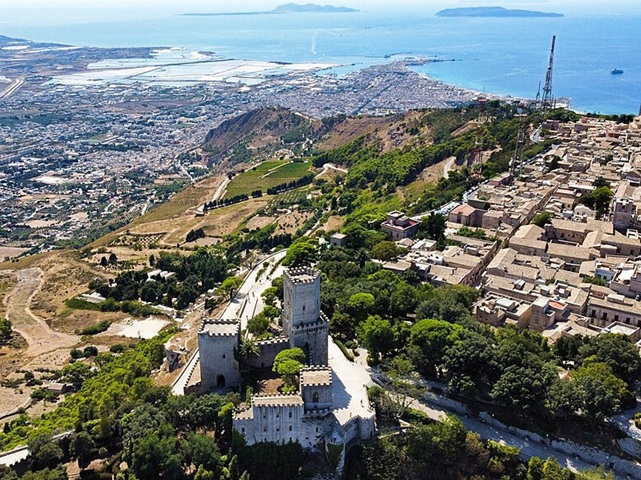 Erice, de Olympus met uitzicht op de Middellandse zee