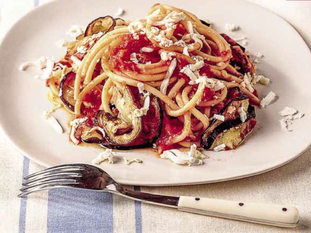 Buonissimo appetito! 1: Pasta alla Norma