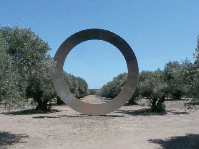 Archeologie en moderne kunst in Roccelletta