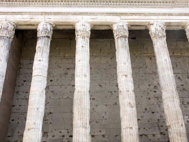 Achter gesloten deuren in Rome (6): Tempio di Adriano