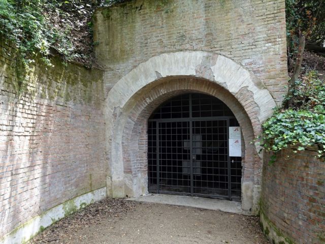 Tuinen en parken: Bunker villa Ada Savoia