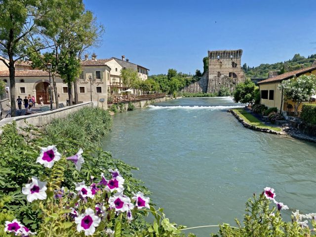 Borghetto (Valeggio sul Mincio), parel aan de Mincio
