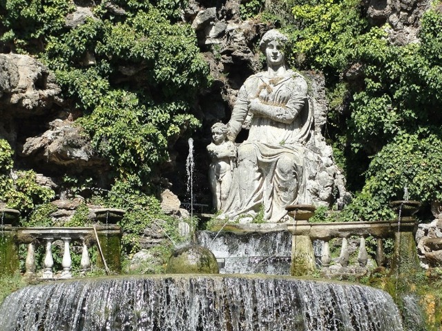 De fontein van Diana Van Ephesus in Villa D’Este