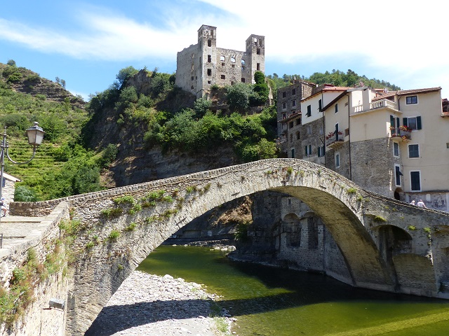 Liefde voor Ligurië: Dolceacqua