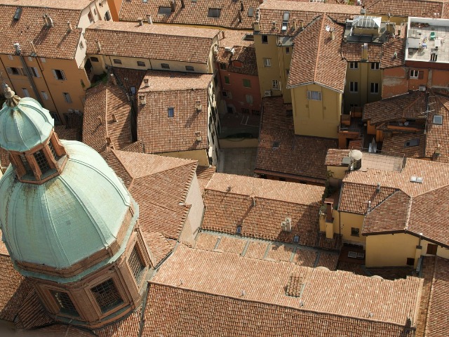 lezing “Op citytrip naar Bologna: de roodste, slimste en lekkerste der Italiaanse steden” op 6 november