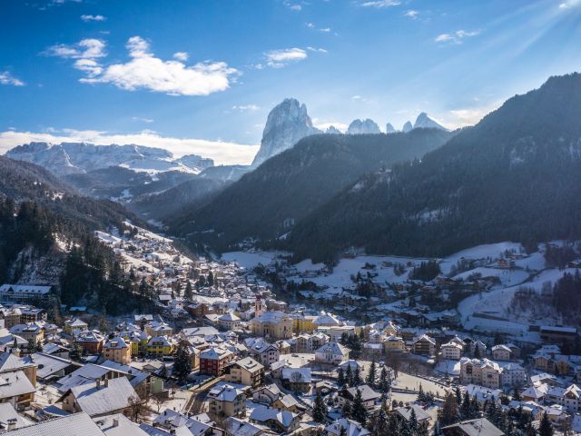 Zinderend Zuid-Tirol: Bolzano Airport, toegangspoort tot de Dolomieten