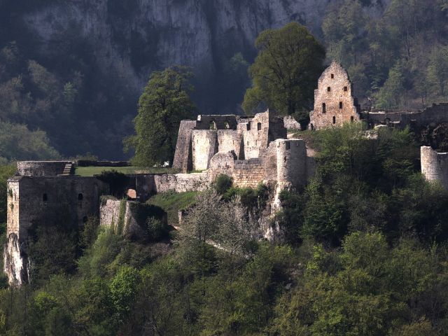 Legendes uit het Valchiavenna (12): De eiersteen