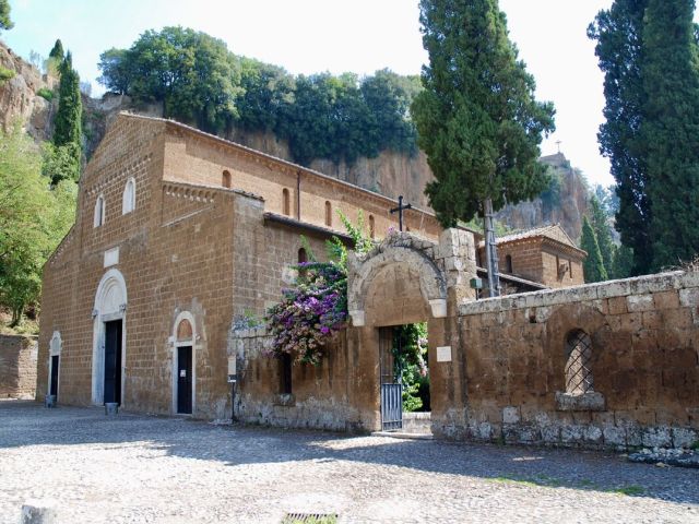 Basilica di Sant’Elia, de schoonheid van romaanse eenvoud