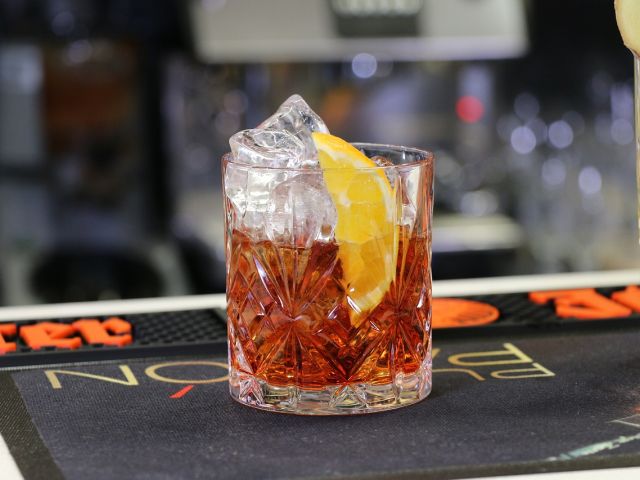 De ware geschiedenis van Negroni, de Italiaanse aperitiefcocktail